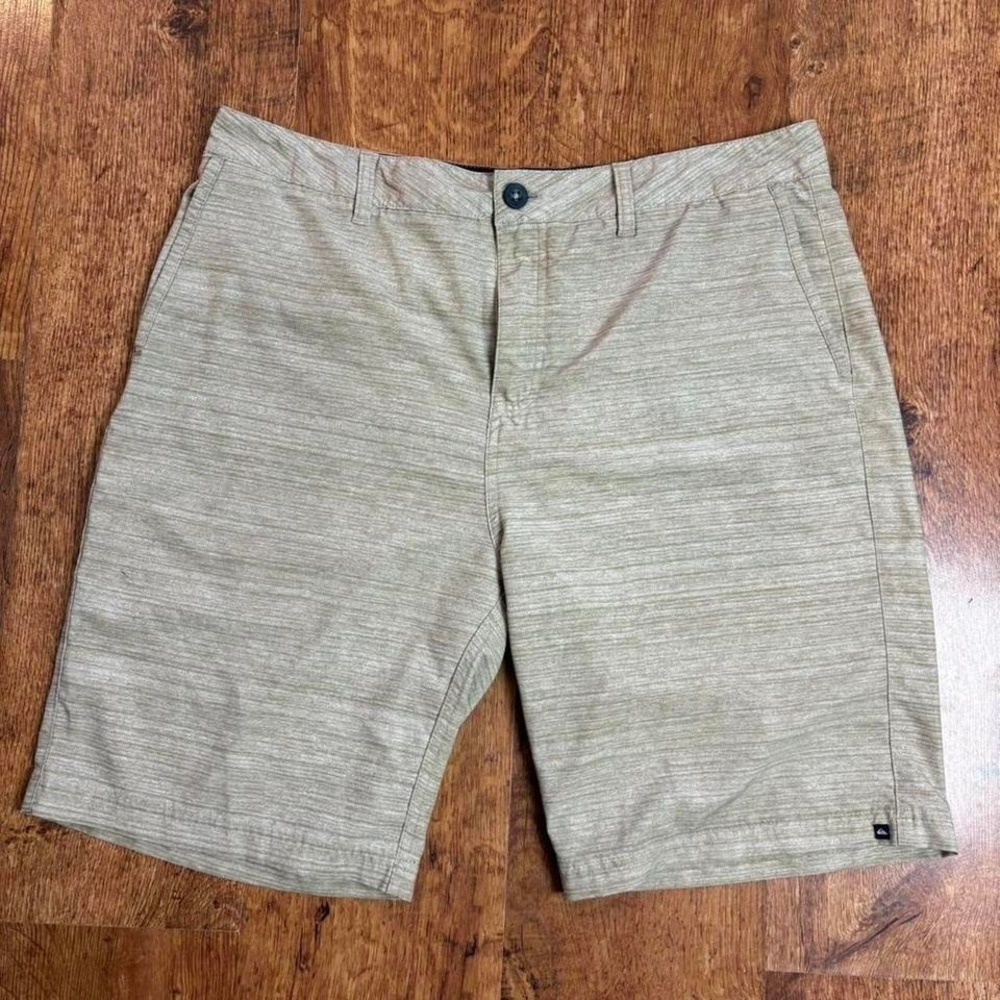 Quiksilver khaki colored amphibian board shorts. skater, summer, beach